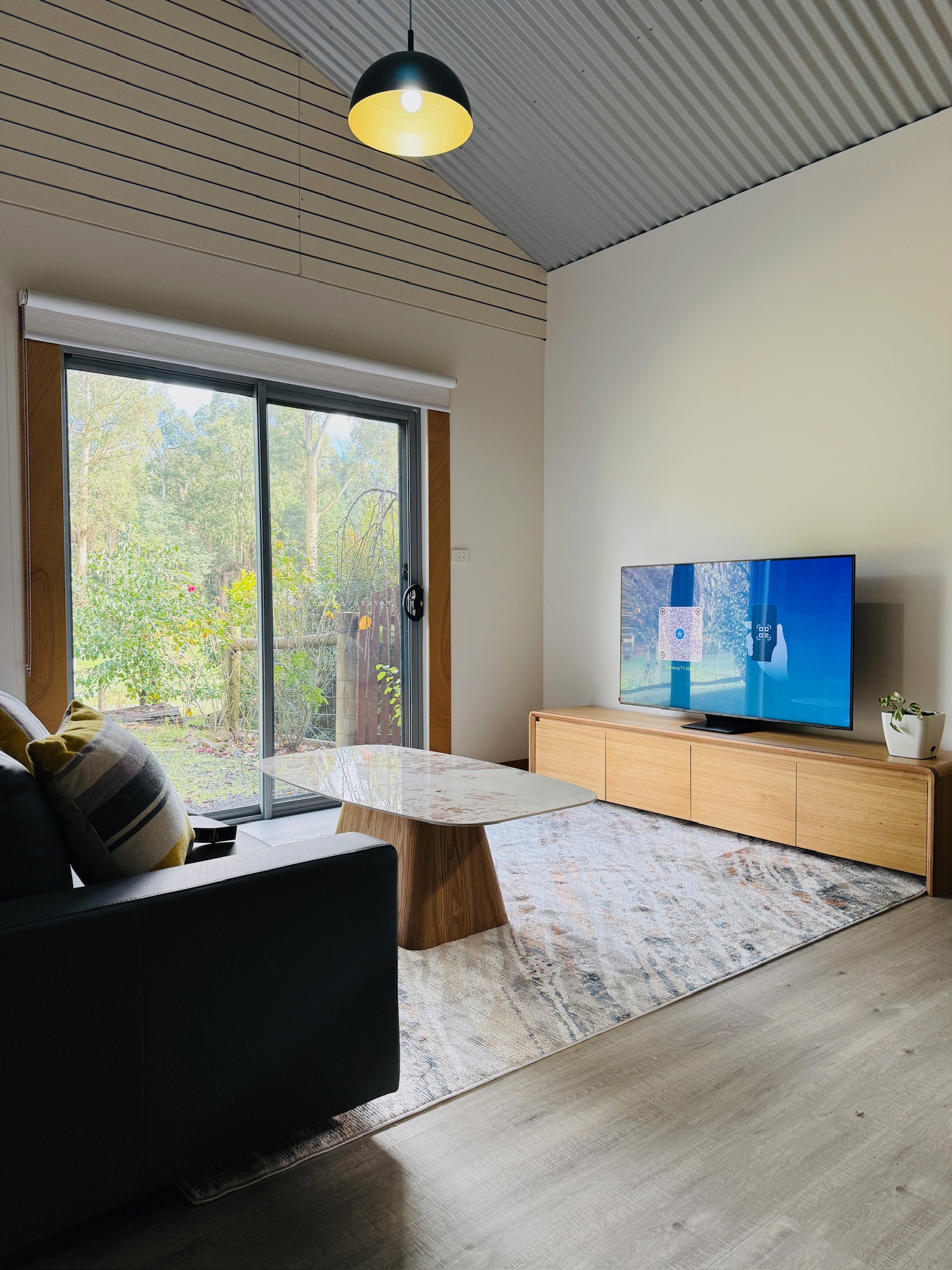 Cottage - living room